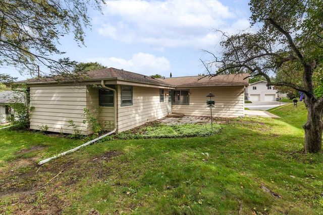 1927 Michigan AVENUE, Waukesha, WI 53188