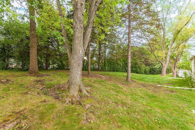 1927 Michigan AVENUE, Waukesha, WI 53188