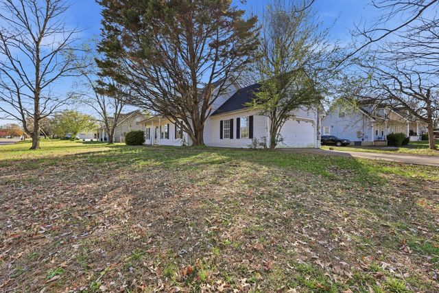 103 Ruth Ln, La Vergne, TN 37086