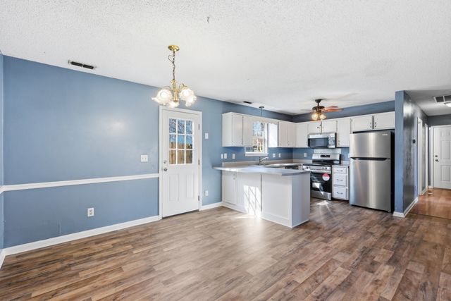 103 Ruth Ln, La Vergne, TN 37086