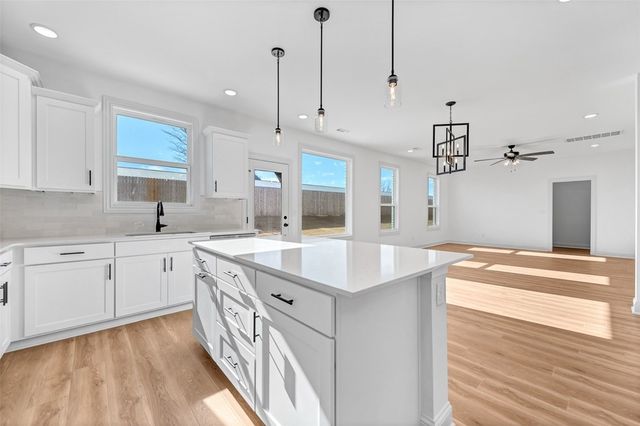 4801 SW Juneberry Street, Bentonville, AR 72713