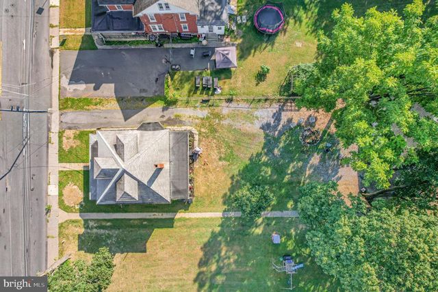 3309 MARKET ST, Camp Hill, PA 17011
