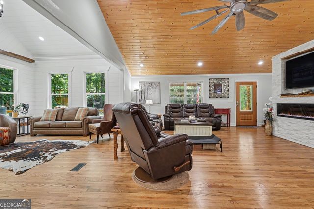 301 Cross Creek Trail, Demorest, GA 30535
