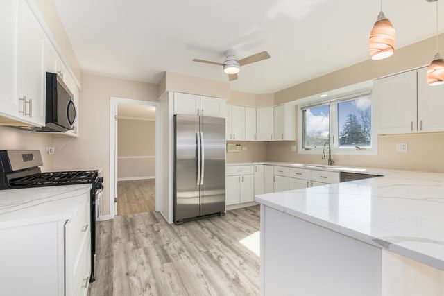 1019 Sable, Addison, IL 60101