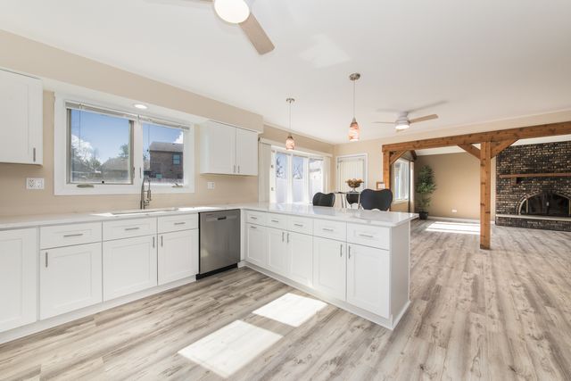 1019 Sable, Addison, IL 60101