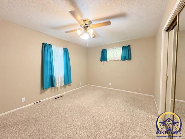 2314 Delane Dr, Emporia, KS 66801