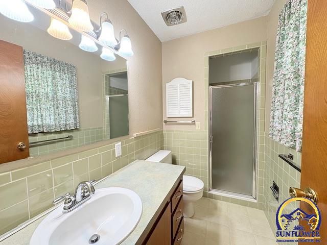 2314 Delane Dr, Emporia, KS 66801