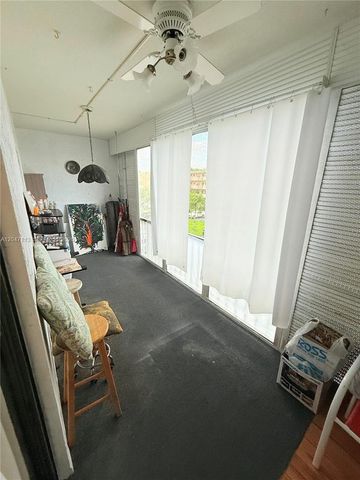 4140 NW 44th Ave 305, Lauderdale Lakes, FL 33319