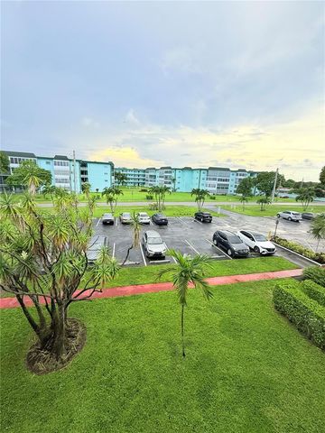 4140 NW 44th Ave 305, Lauderdale Lakes, FL 33319