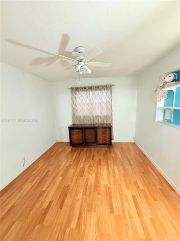 4140 NW 44th Ave 305, Lauderdale Lakes, FL 33319