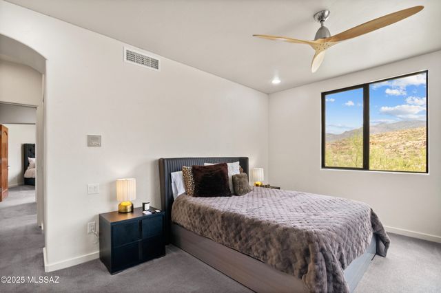 3898 N Camino Ojo De Agua, Tucson, AZ 85749