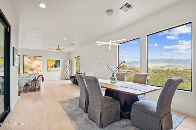 3898 N Camino Ojo De Agua, Tucson, AZ 85749