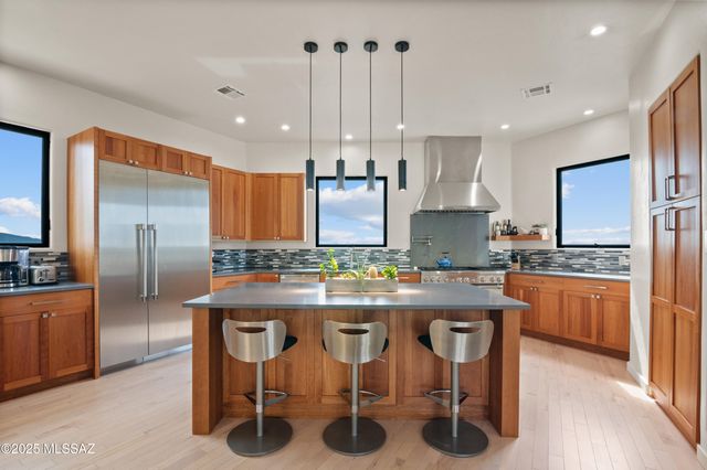 3898 N Camino Ojo De Agua, Tucson, AZ 85749