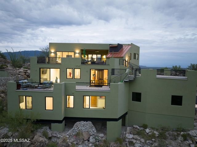 3898 N Camino Ojo De Agua, Tucson, AZ 85749