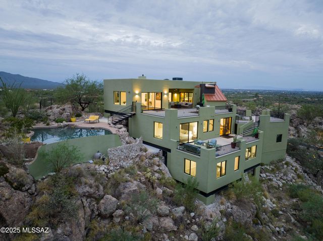 3898 N Camino Ojo De Agua, Tucson, AZ 85749