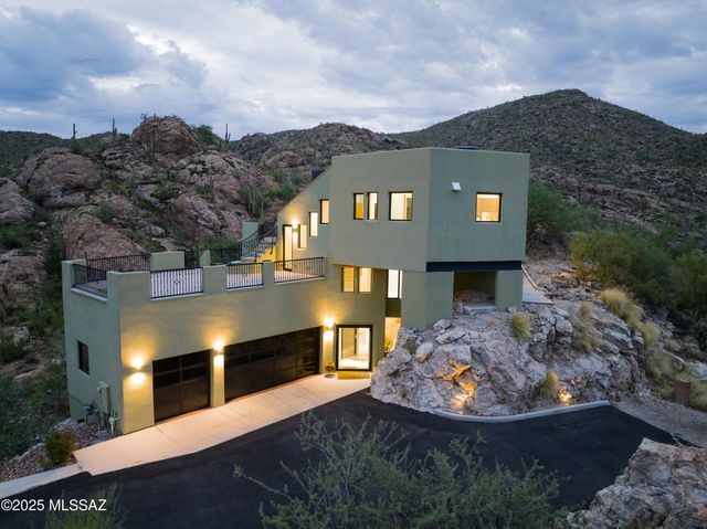 3898 N Camino Ojo De Agua, Tucson, AZ 85749