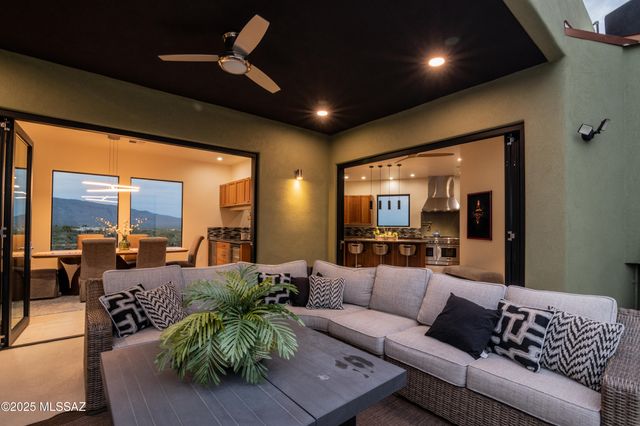 3898 N Camino Ojo De Agua, Tucson, AZ 85749