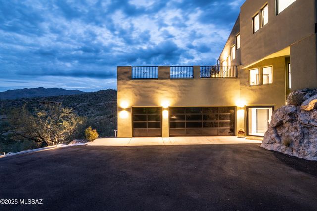 3898 N Camino Ojo De Agua, Tucson, AZ 85749