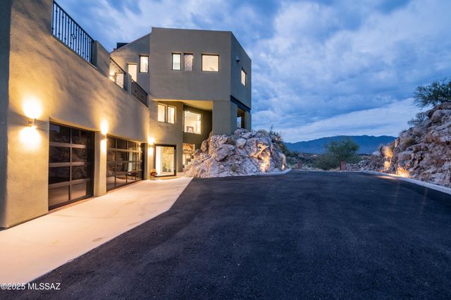 3898 N Camino Ojo De Agua, Tucson, AZ 85749