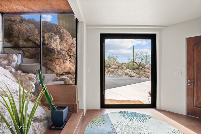 3898 N Camino Ojo De Agua, Tucson, AZ 85749