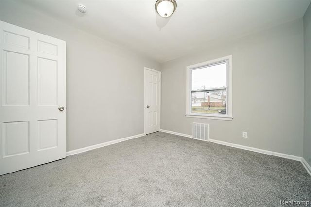 4643 S Hubbard Street, Wayne, MI 48184