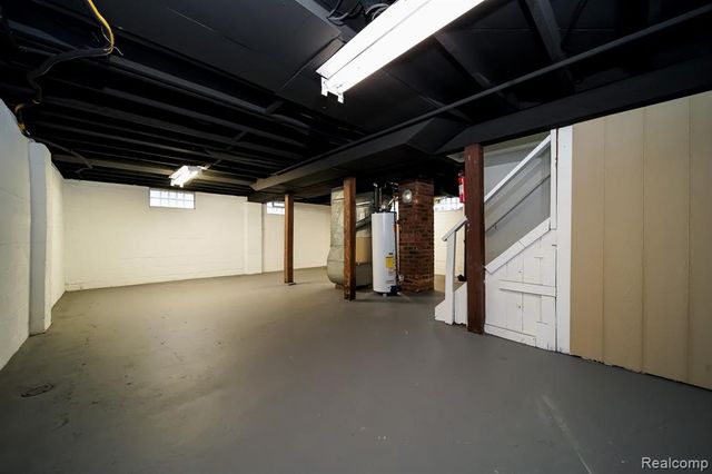 4643 S Hubbard Street, Wayne, MI 48184