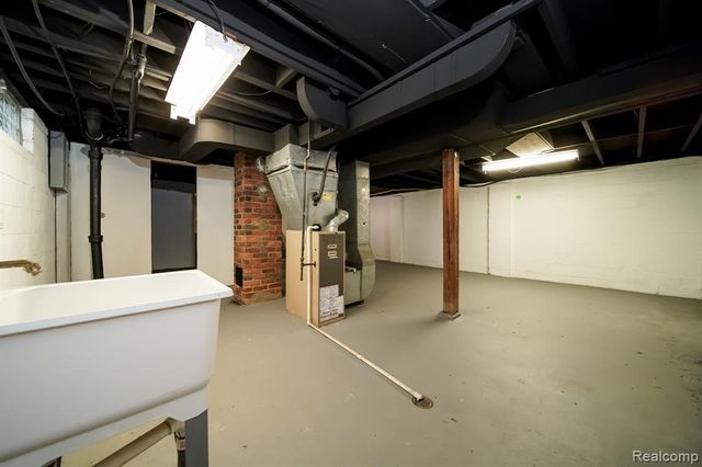 4643 S Hubbard Street, Wayne, MI 48184