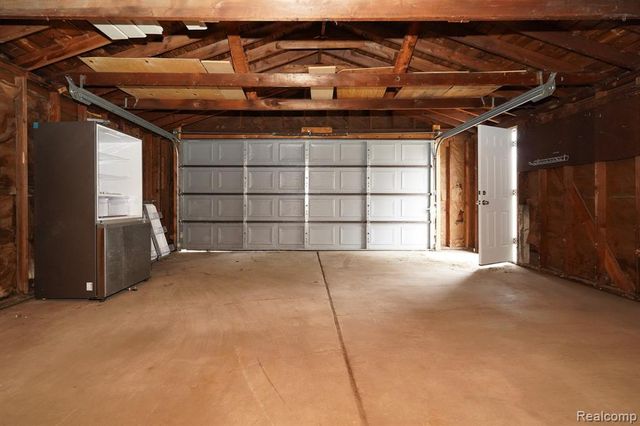 4643 S Hubbard Street, Wayne, MI 48184