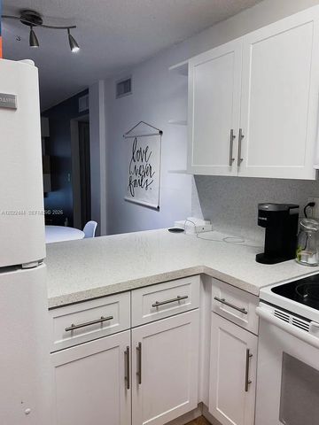 2775 W 52nd St 206, Hialeah, FL 33016