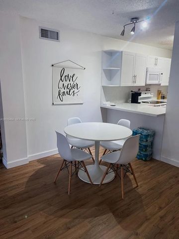 2775 W 52nd St 206, Hialeah, FL 33016