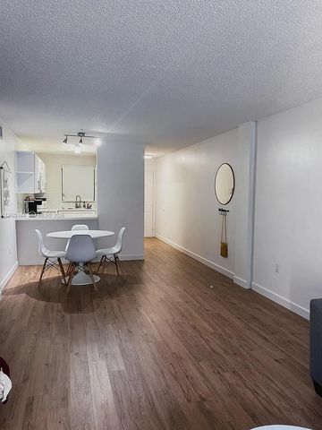 2775 W 52nd St 206, Hialeah, FL 33016