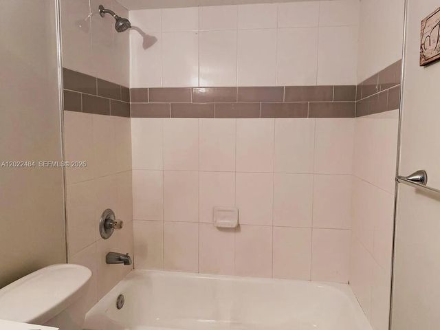 2775 W 52nd St 206, Hialeah, FL 33016