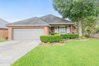617 Southlake Circle, Youngsville, LA 70592