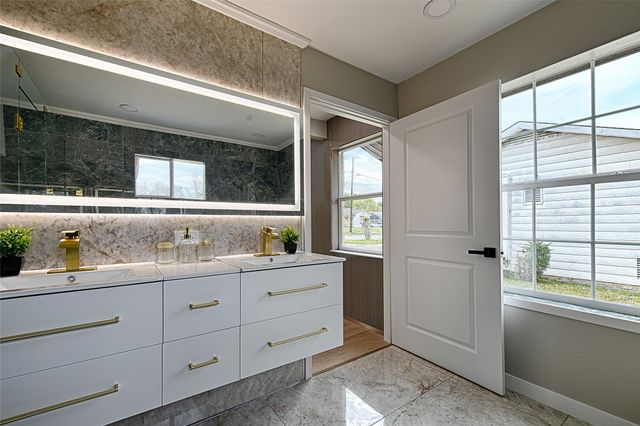 200 Westfork Drive, Fort Worth, TX 76114