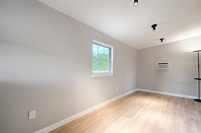 200 Westfork Drive, Fort Worth, TX 76114