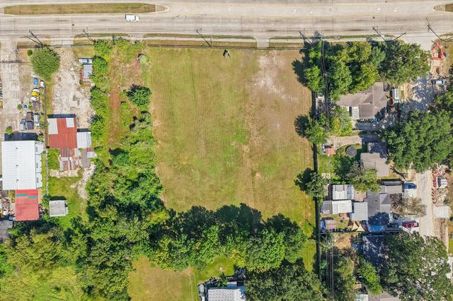 000 Little York Road, Houston, TX 77076