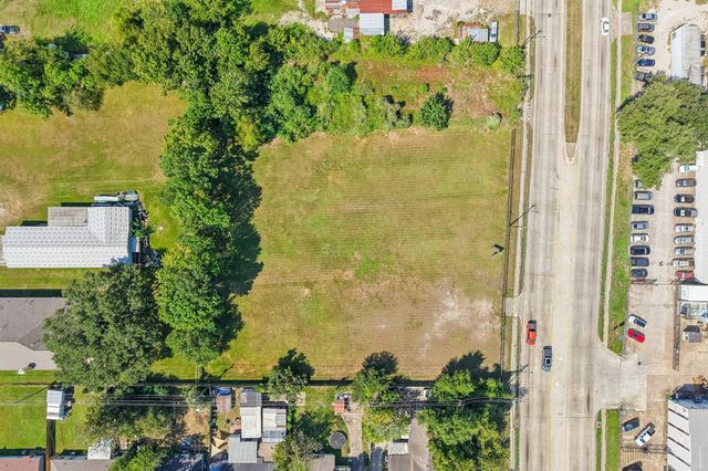 000 Little York Road, Houston, TX 77076