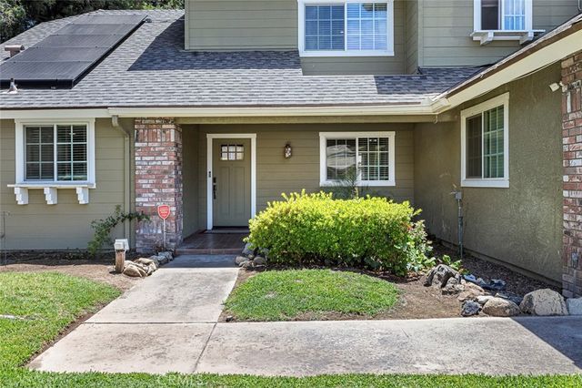2183 E Fallbrook Avenue, Fresno, CA 93720