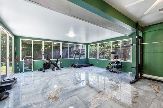 2183 E Fallbrook Avenue, Fresno, CA 93720