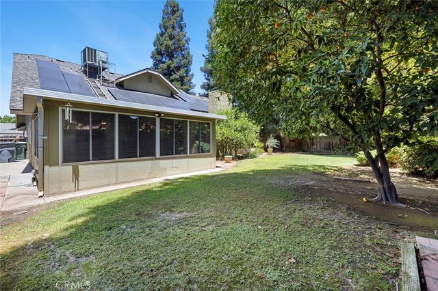 2183 E Fallbrook Avenue, Fresno, CA 93720
