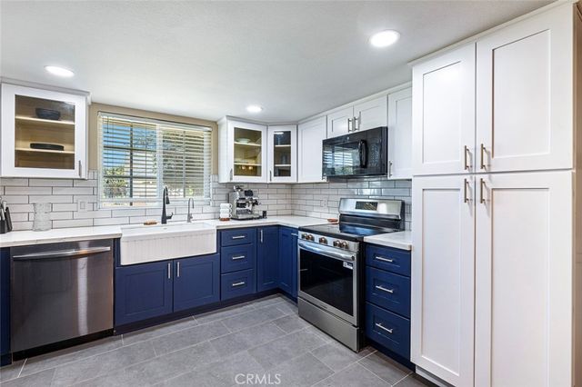 2183 E Fallbrook Avenue, Fresno, CA 93720