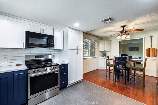 2183 E Fallbrook Avenue, Fresno, CA 93720