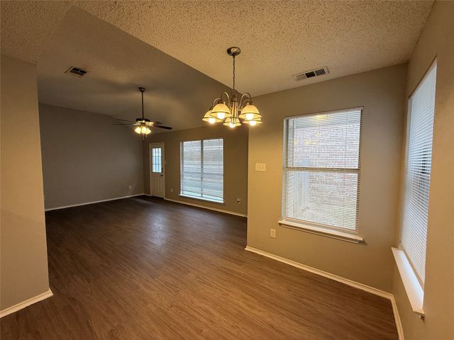 9636 Stonewood Drive, Dallas, TX 75227