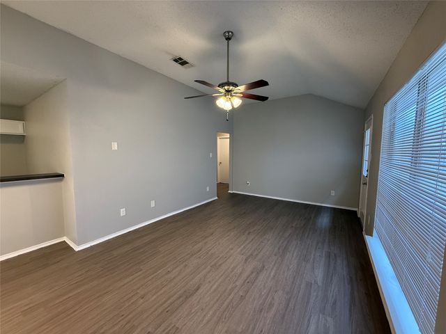 9636 Stonewood Drive, Dallas, TX 75227