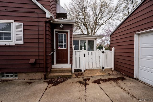 241 Dexter, Tonawanda, NY 14150