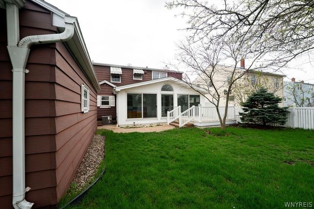241 Dexter, Tonawanda, NY 14150