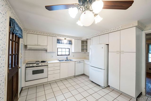 241 Dexter, Tonawanda, NY 14150