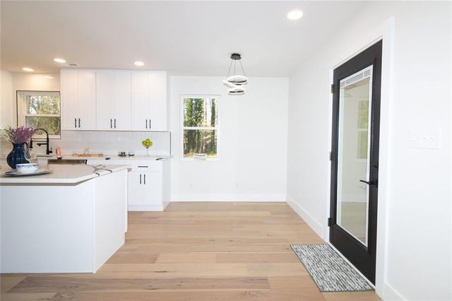 89 McNeal SE Drive, Marietta, GA 30060