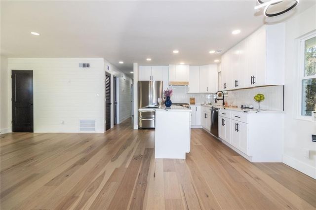 89 McNeal SE Drive, Marietta, GA 30060