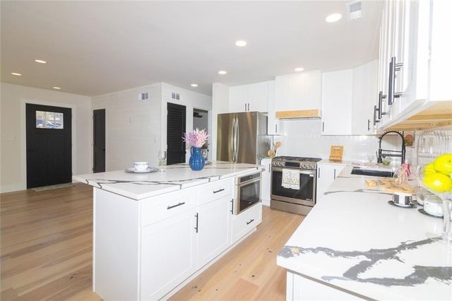 89 McNeal SE Drive, Marietta, GA 30060